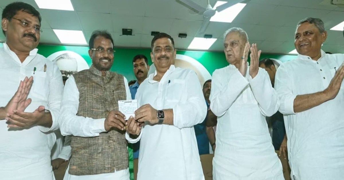 BIHAR POLIITICS: Ram-Ram to Lalu, Shyam Rajak is with Nitish