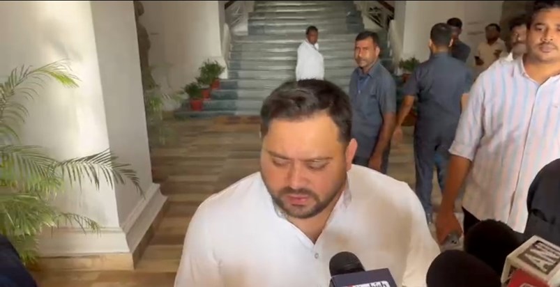 Cm nitish kumar or tejsvwi yadv ki sachivaly me hui mulakat