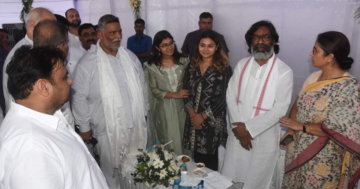 Sarvadharma prayer meeting organized for the peace of the so