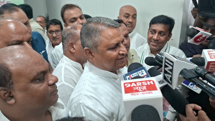 Mntri vijy chaudhri ka byan