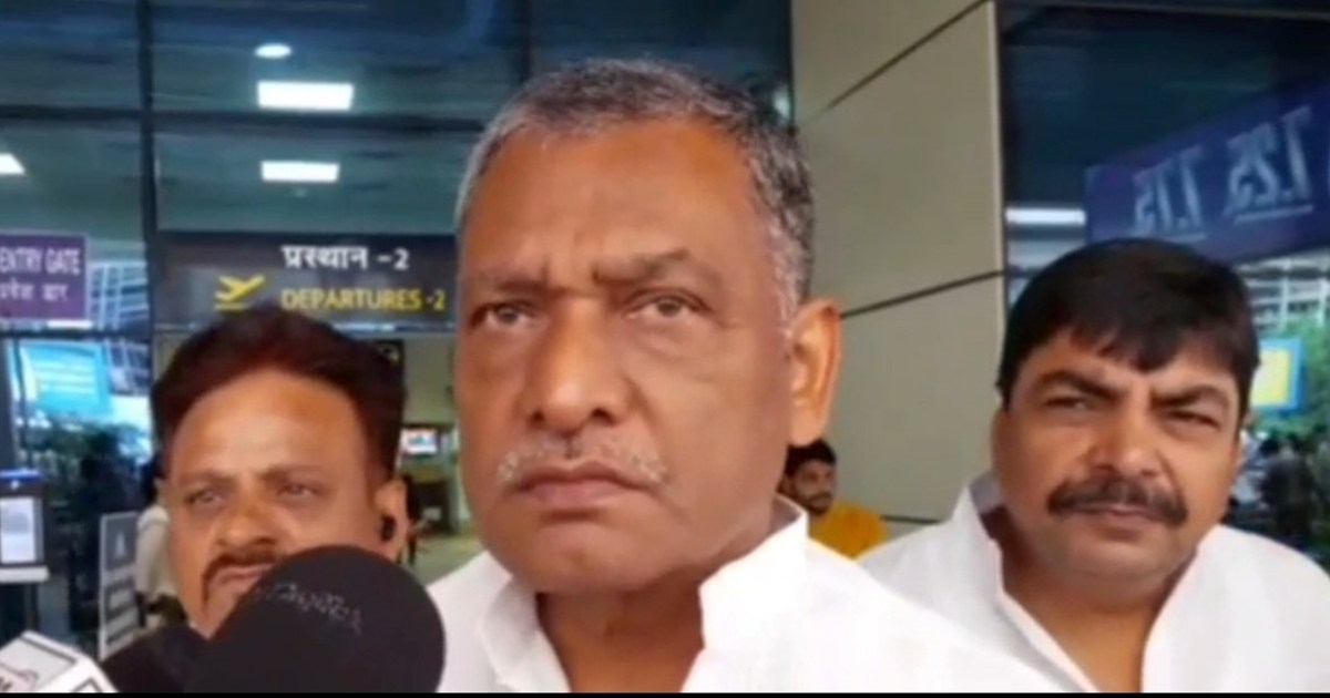 Congress prdesh adhyksh akhilesh singh ka byan