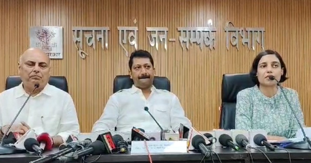 Mntri sumit singh ki pressvarta