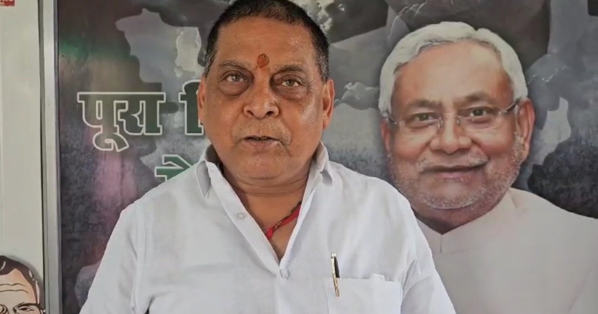 Ashok chaudhri ke  twitter pr Niraj Kumar ka bda byan