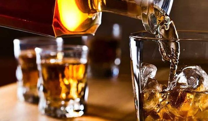 Three people fell down after drinking in Katihar, two died, Three people fell down after drinking in Katihar, two died,