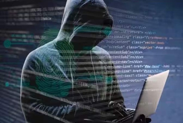 After the doctor from Gaya, cyber criminals have caught the 
