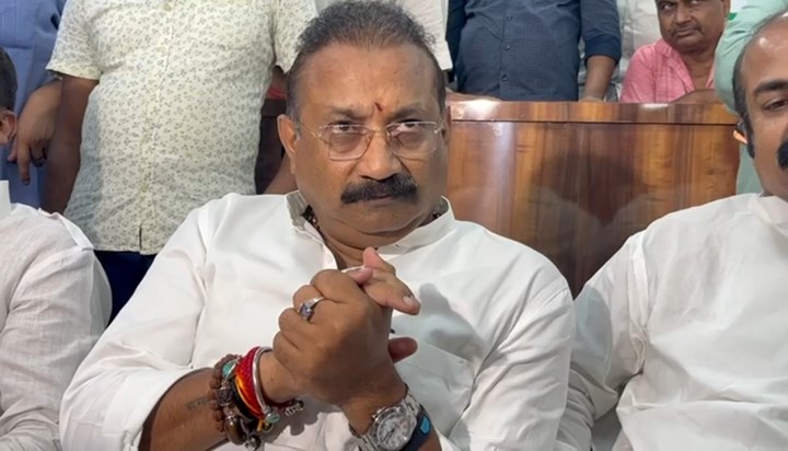 Mntri ashok chaudhri ka bdaa byan Mntri ashok chaudhri ka bdaa byan