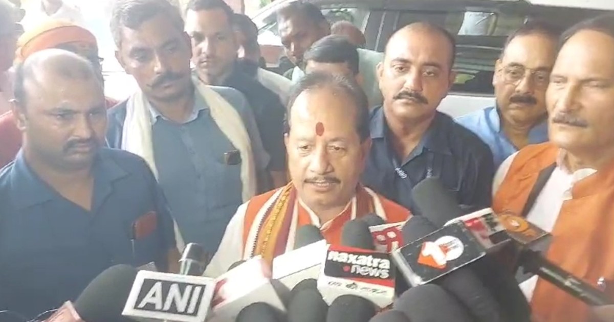 Upmukhymntri vijy Singha ka byan