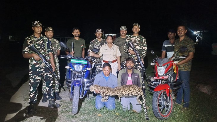 Two smugglers arrested with leopard skin from Indo-Nepal bor