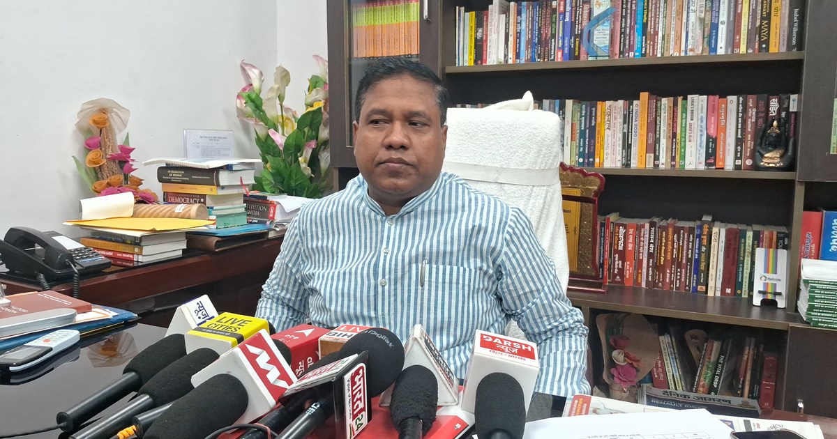 Aapda mntri Santosh Suman ka bda byan