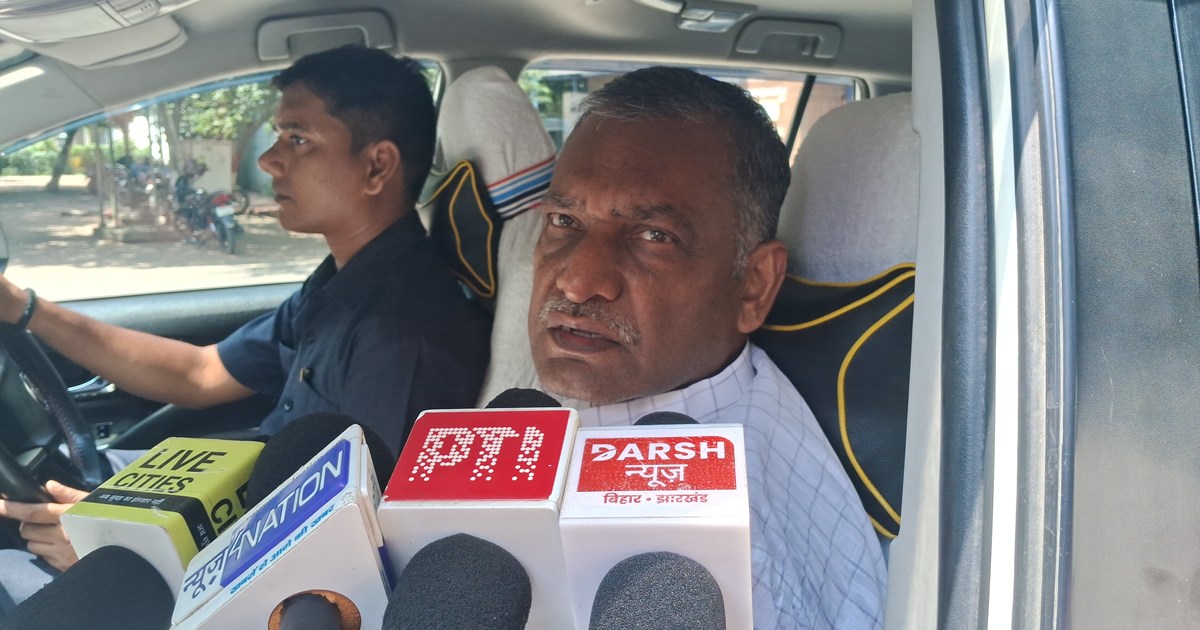 Congress prdesh adhyksh akhilesh singh ka bda byan