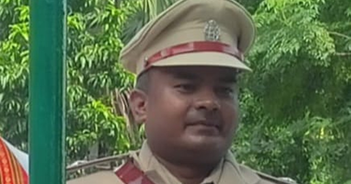 BREAKING: Abusive police officer who claimed to be CM Nitish