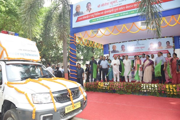 Government doctors will go door-to-door to treat animals, CM Government doctors will go door-to-door to treat animals, CM