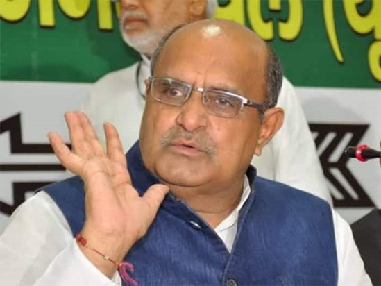 BREAKING: CM Nitish's close aide KC Tyagi resigns from the p BREAKING: CM Nitish's close aide KC Tyagi resigns from the p