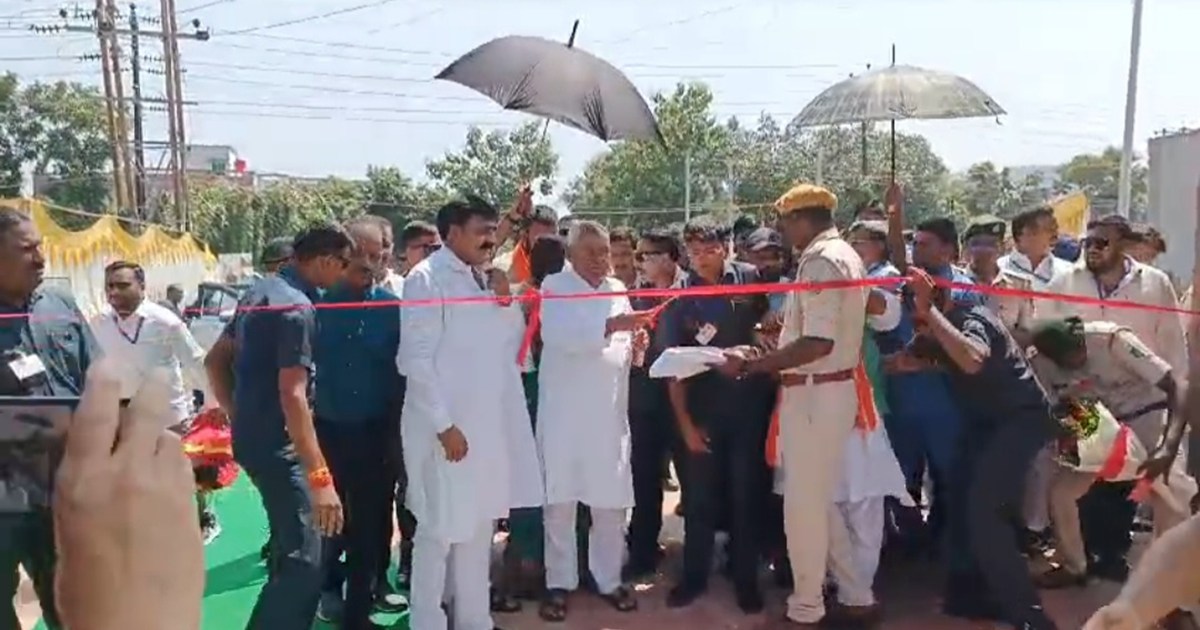 CM Nitish Kumar gave the gift of schemes worth 211 crores to