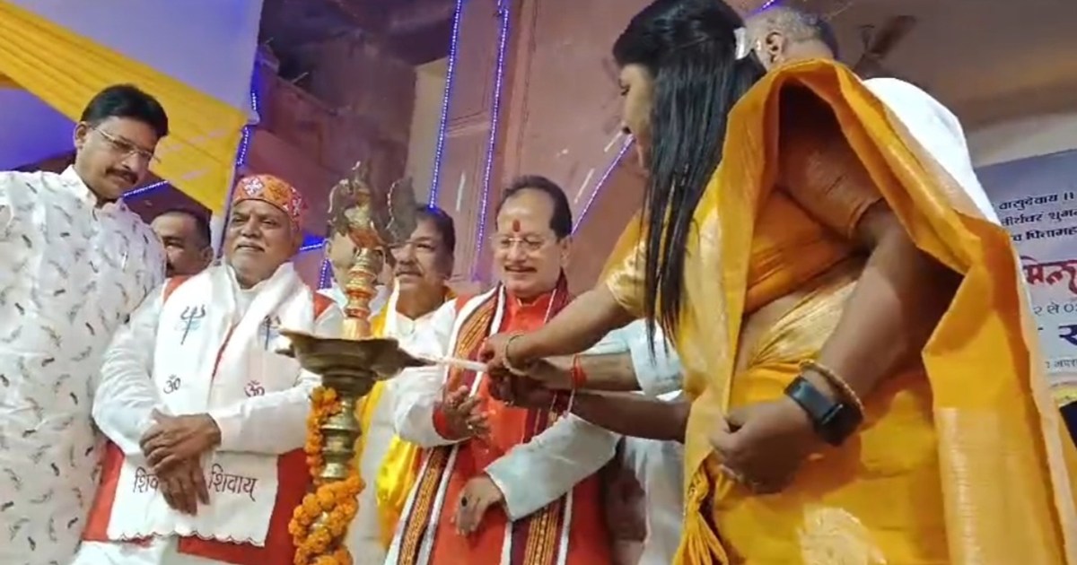 Pitru Paksha fair started in the religious city of Gaya, ina