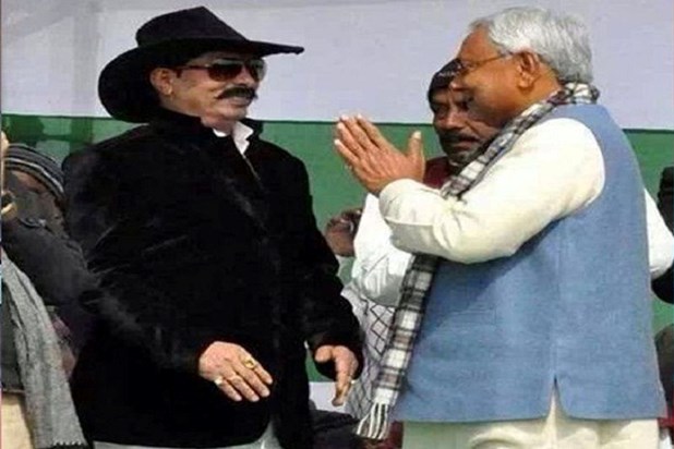 Nitish said - let's go to Anant Babu's house, CM's convoy su Nitish said - let's go to Anant Babu's house, CM's convoy su