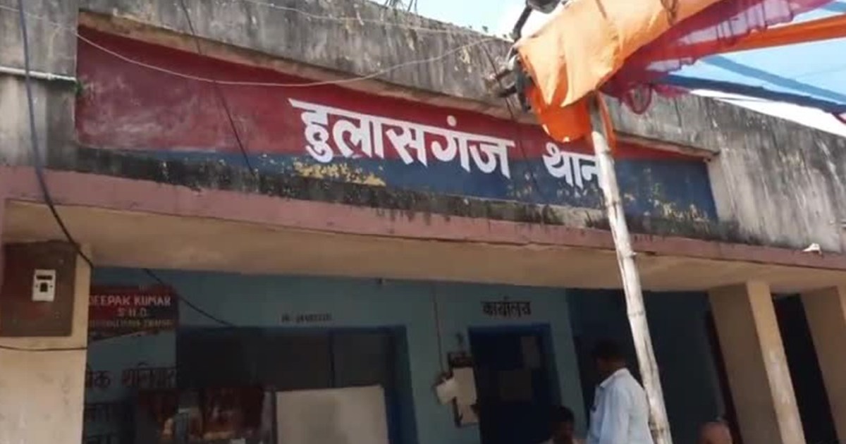 A high speed police car ran over three youths at once