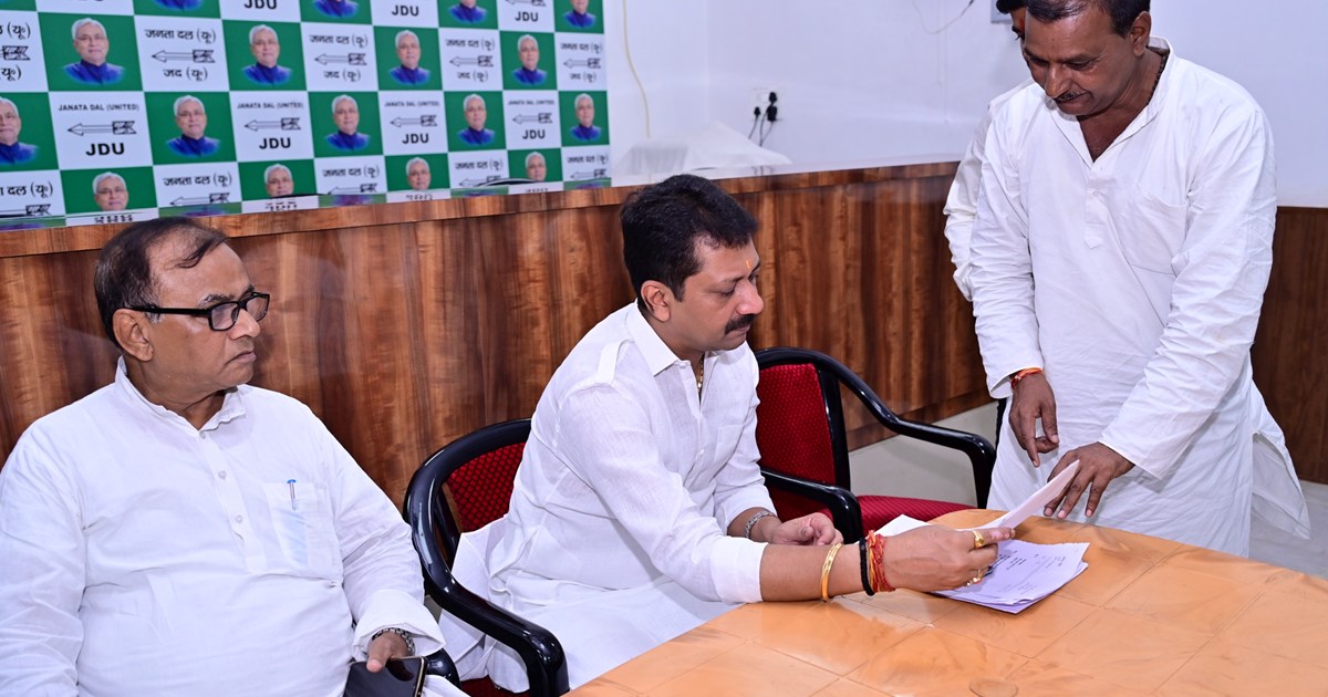 Sumit singh on lalu parivar