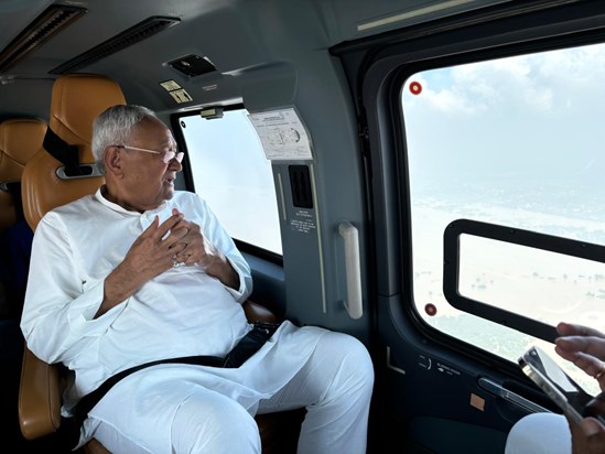 CM Nitish did an aerial survey of the rising water level of CM Nitish did an aerial survey of the rising water level of