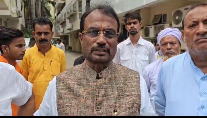 Shyam rajk ne tejsvwi par sadha nishana