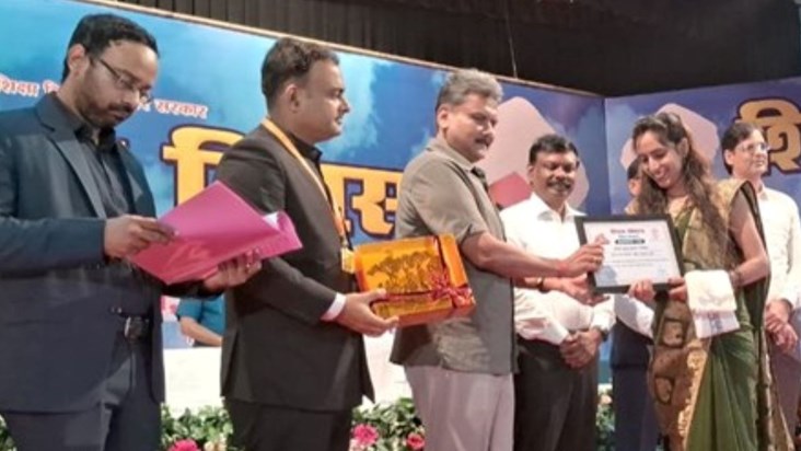 On Teacher's Day, 41 teachers of Bihar received the Governme On Teacher's Day, 41 teachers of Bihar received the Governme
