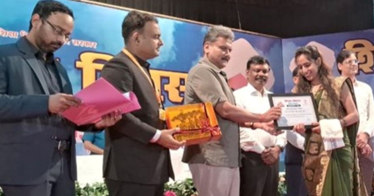 On Teacher's Day, 41 teachers of Bihar received the Governme