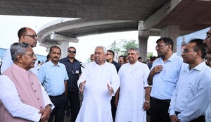 The Chief Minister laid the foundation stone of a total of 06 schemes at a cost of Rs 1433 crore 77 lakh under Patna district