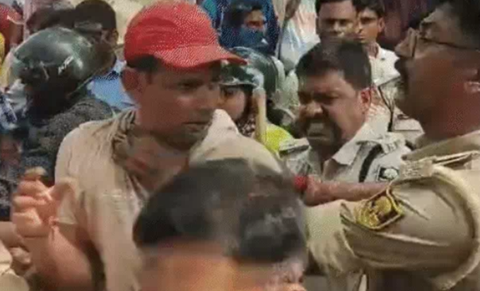 Bihar News : Patna JDU karyalay ke bahar rajya parchari sang Bihar News : Patna JDU karyalay ke bahar rajya parchari sang
