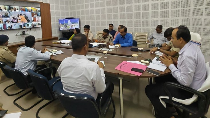 The district administration is busy preparing for the Bihar 