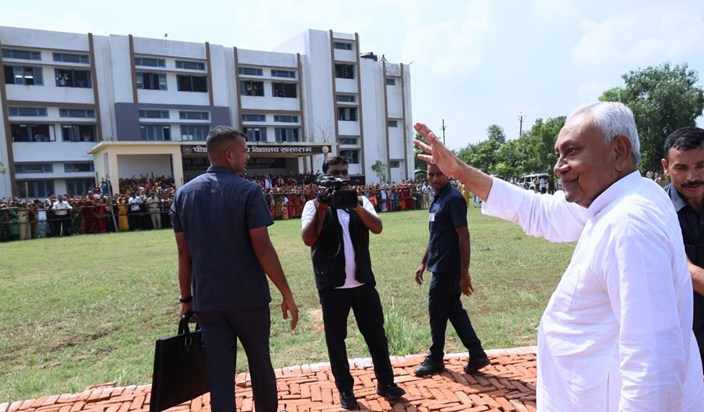 CM inaugurated and laid the foundation stone of 124 schemes 