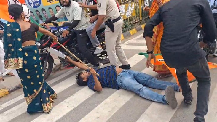 The effect of Bihar bandh is visible in the capital Patna
