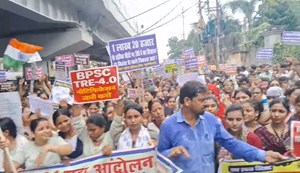 Candidates came out to surround CM's residence