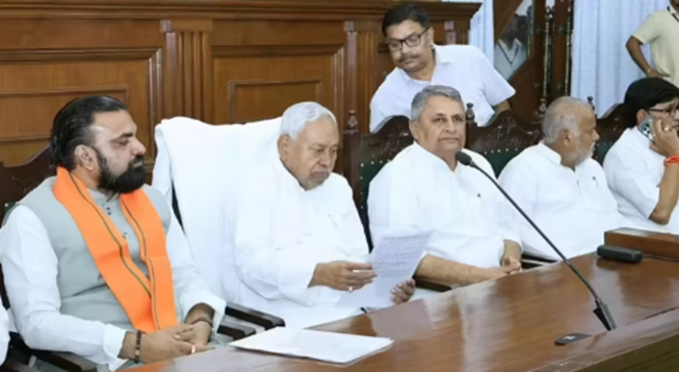 Bihar Cabinet Meeting: Bihar cabinet ne 49 agendas par lagai Bihar Cabinet Meeting: Bihar cabinet ne 49 agendas par lagai