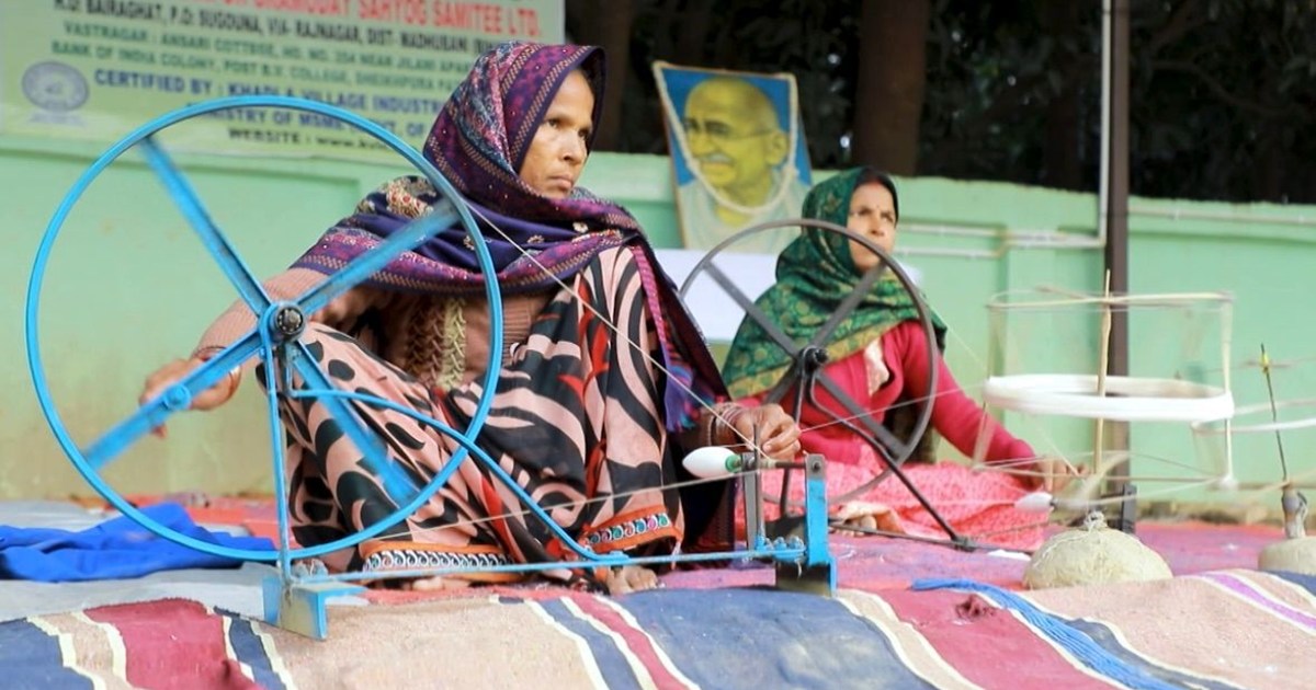 Khadi takes new flight in Bihar: Charkha-loom available at 9