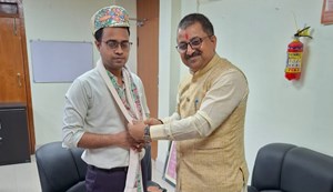 Mrityunjay Jha discussed with the Information Director on the promotion of the schemes of the Sanskrit Education Board