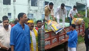 Tej Pratap reached Tejashwi's assembly constituency