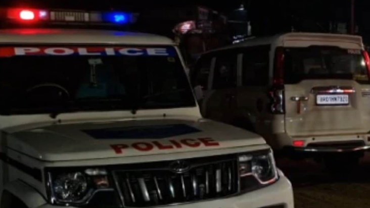 Amid Dussehra, a youth was arrested by the police in the cap
