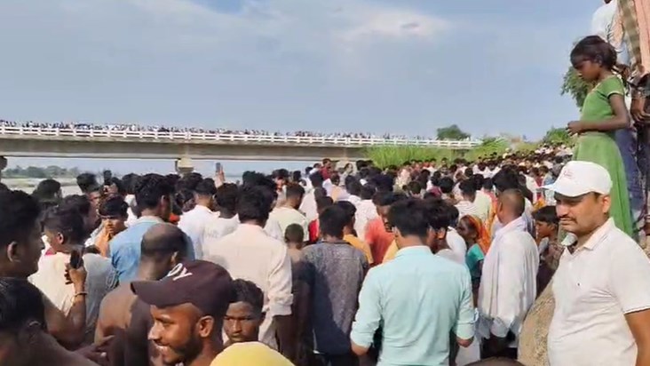 9 students drowned while making a reel