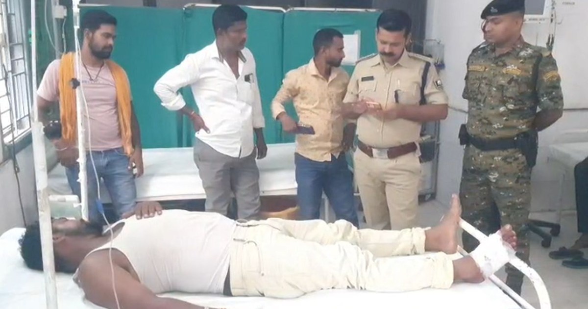 On seeing the police they first ran away and then attacked