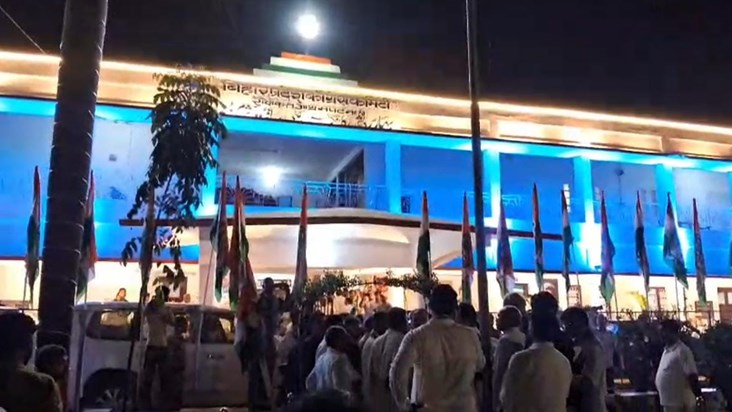 Leaders from across the country, including Rahul, Sonia, Kha