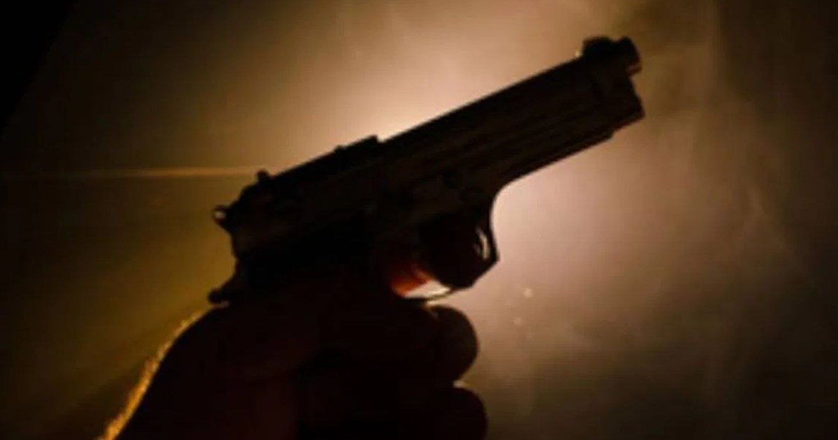 The shooter died during the robbery in Sitamarhi.